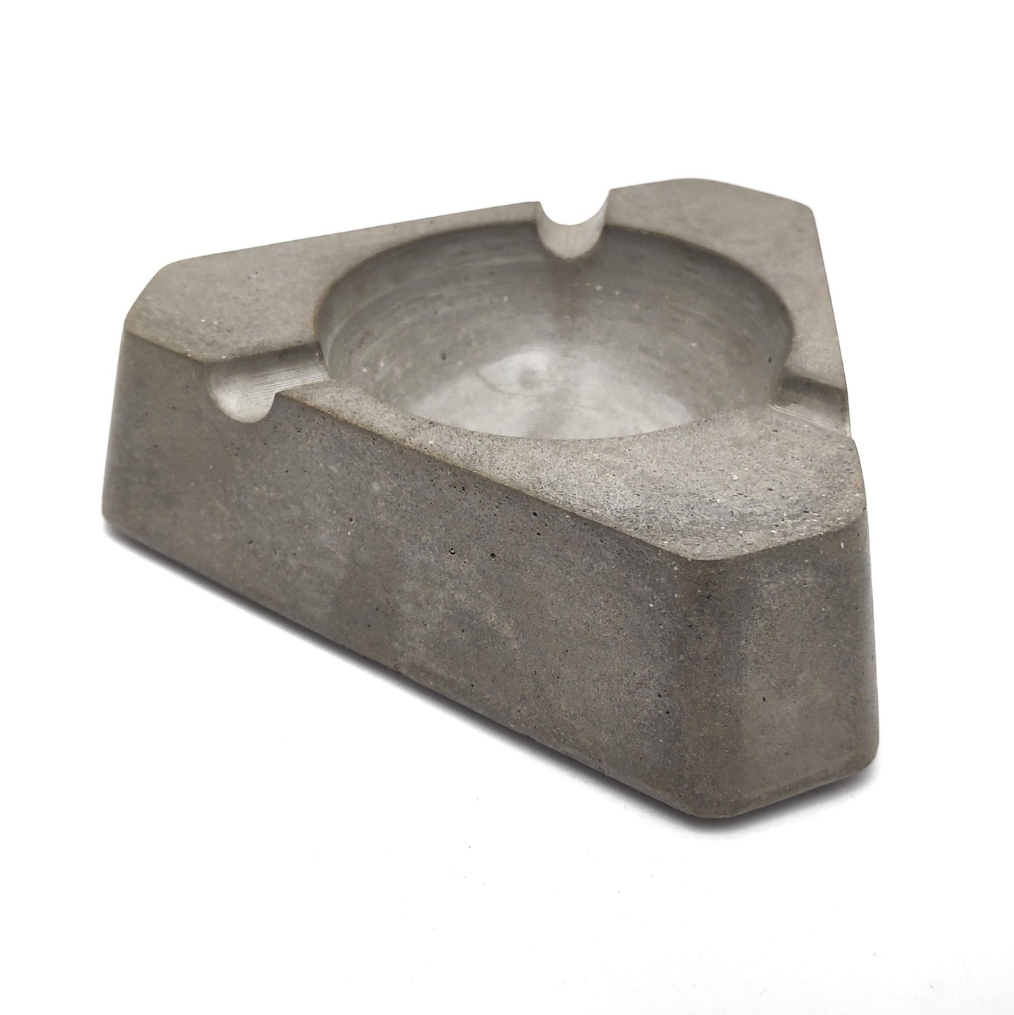 Delta Concrete Ashtray – Modern Minimalist Design for Home & Office - LuvihCreteModern Ashtray – Sleek Delta Concrete Ashtray for Home, Office, and Patio