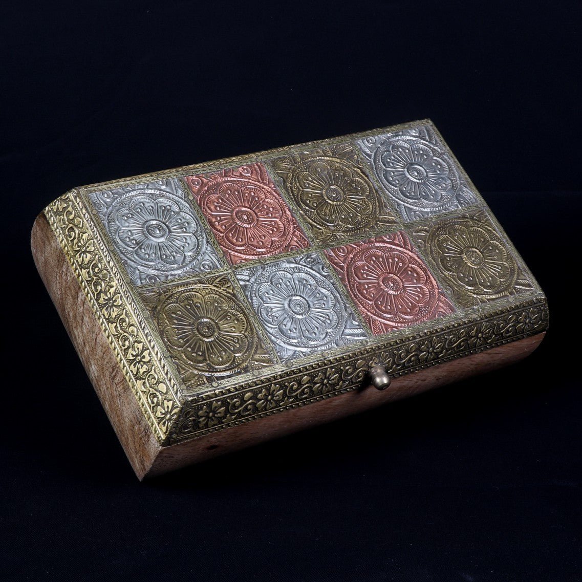 Wooden Box – Handicraft Decorative Artisan Storage & Home Accent - LuvihCreteWooden Box – Handcrafted Decorative Artisan Storage & Home Accent